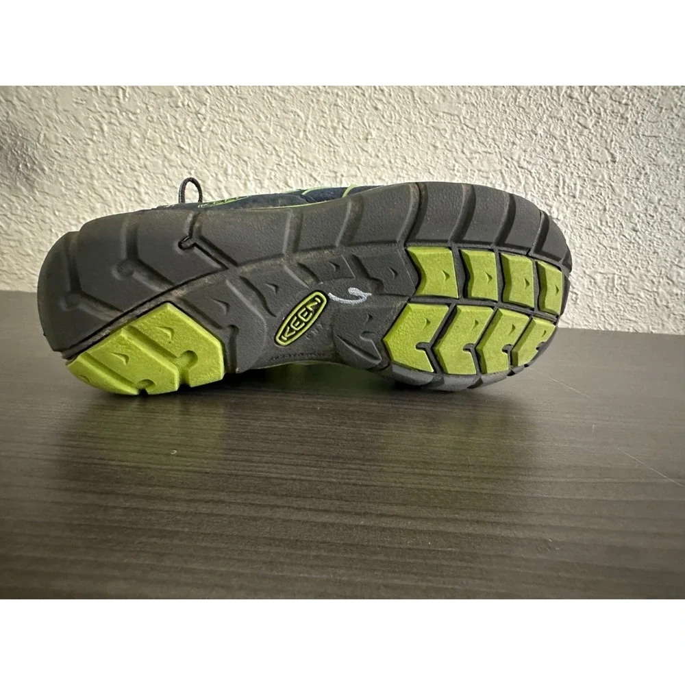 KEEN Kids Chandler CNX Waterproof Shoes Size 4 Navy Green Hiking Trail